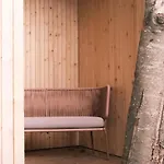 ARX Guesthouse Hotel