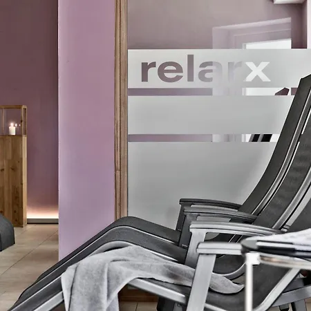 ARX Guesthouse Hotel 4*