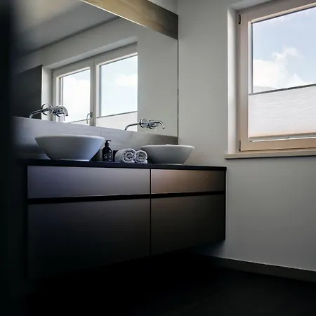 Arx Boutiquehotel 4* 斯拉德明
