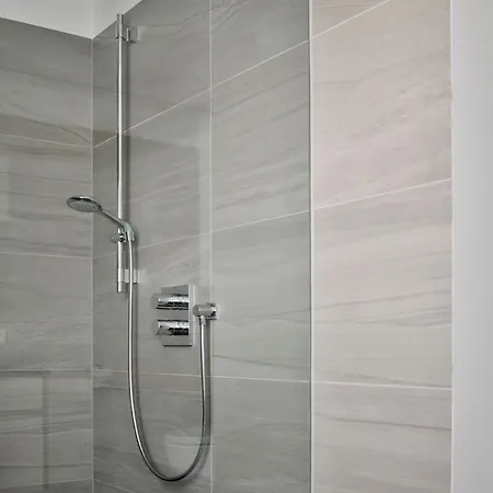 Arx Boutiquehotel 4* 斯拉德明