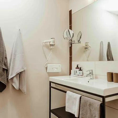 Arx Boutiquehotel 酒店 4*