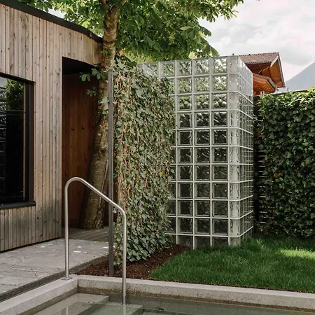 Arx Boutiquehotel 斯拉德明