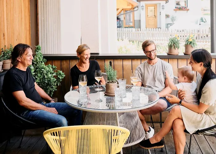 Arx سخلادميخ